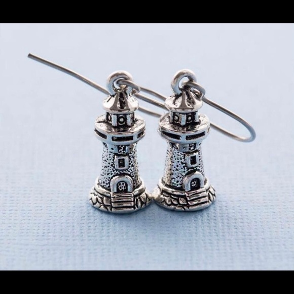 Beautiful Nautical Ocean 🌊 Beach Lighthouse charm earrings - Picture 3 of 8